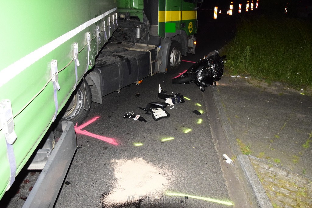 Schwerer Motorrad Unfall Feldkassel Robert Boschstr Edsel Fordstr P092.JPG - Miklos Laubert